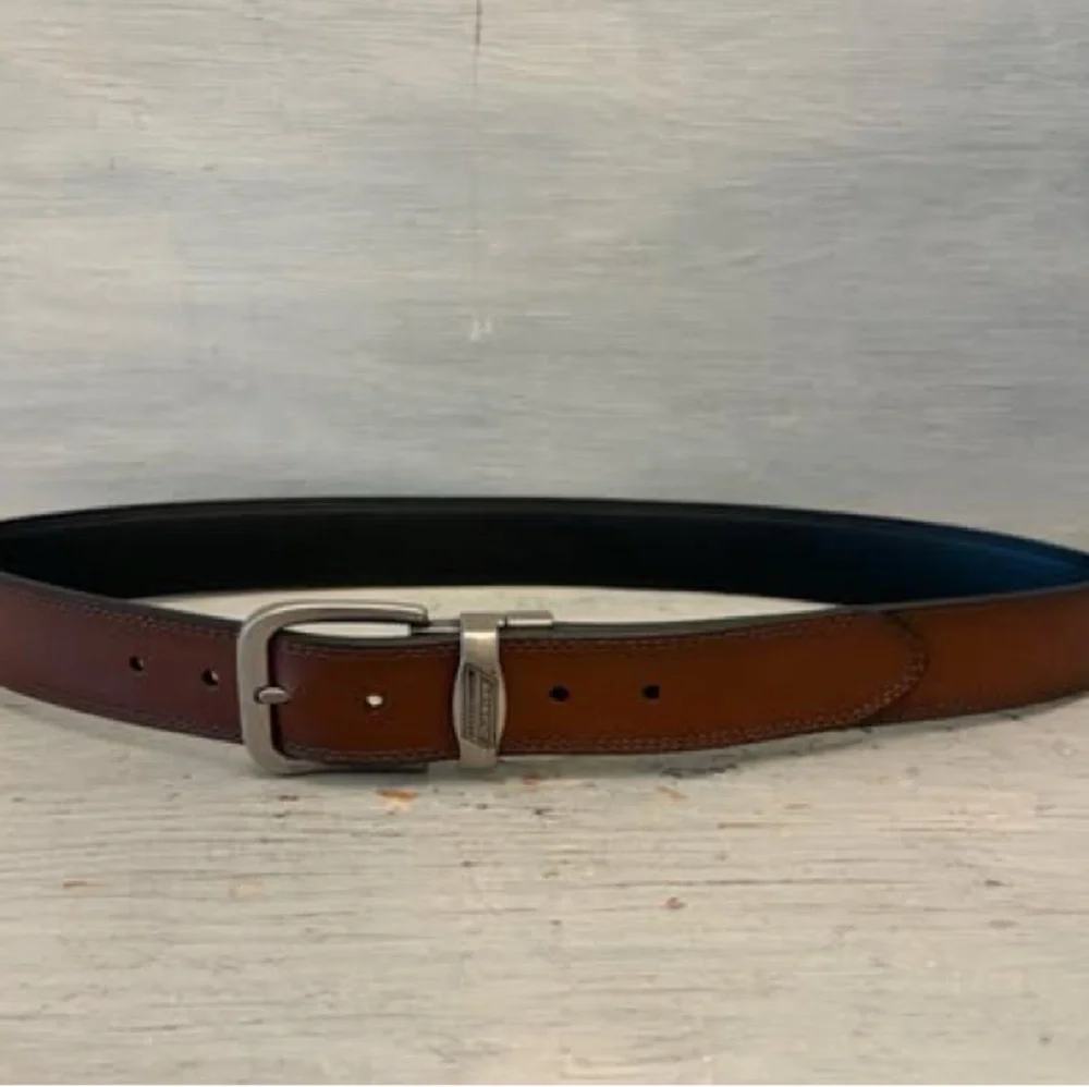 Dickies Reversible Black Brown Genuine Leather‎ Belt Like New